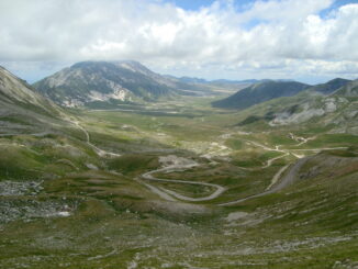 Altopiano di Campo Imperatore nel massiccio del Gran Sasso, Abruzzo