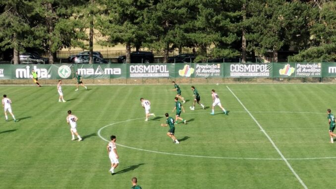 Amichevole precampionato tra Avellino e ASD Castel di Sangro allo stadio di Rivisondoli