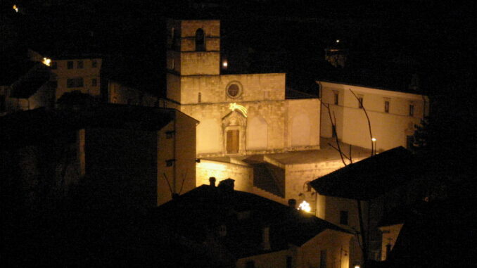 Veduta del borgo di Alfedena in Abruzzo, sede del castello medievale