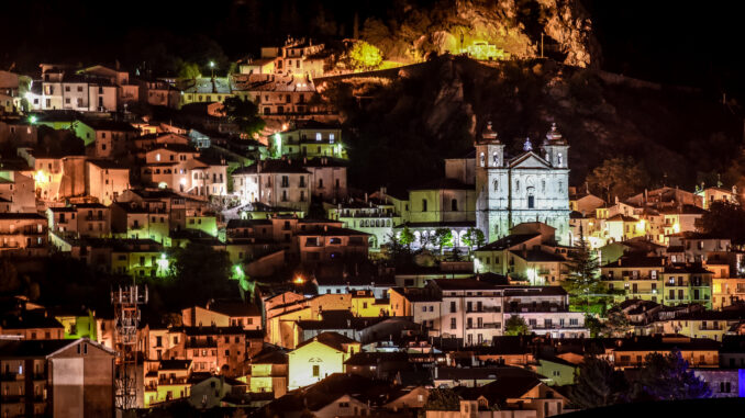 Veduta panoramica del centro abitato di Castel di Sangro, Alto Sangro