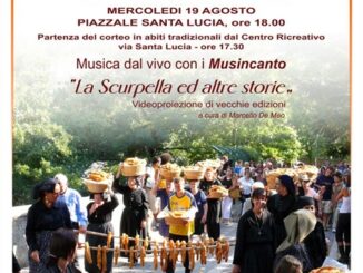 Corteo in abito tradizionale alla Sagra della Scurpella a Civitella Alfedena